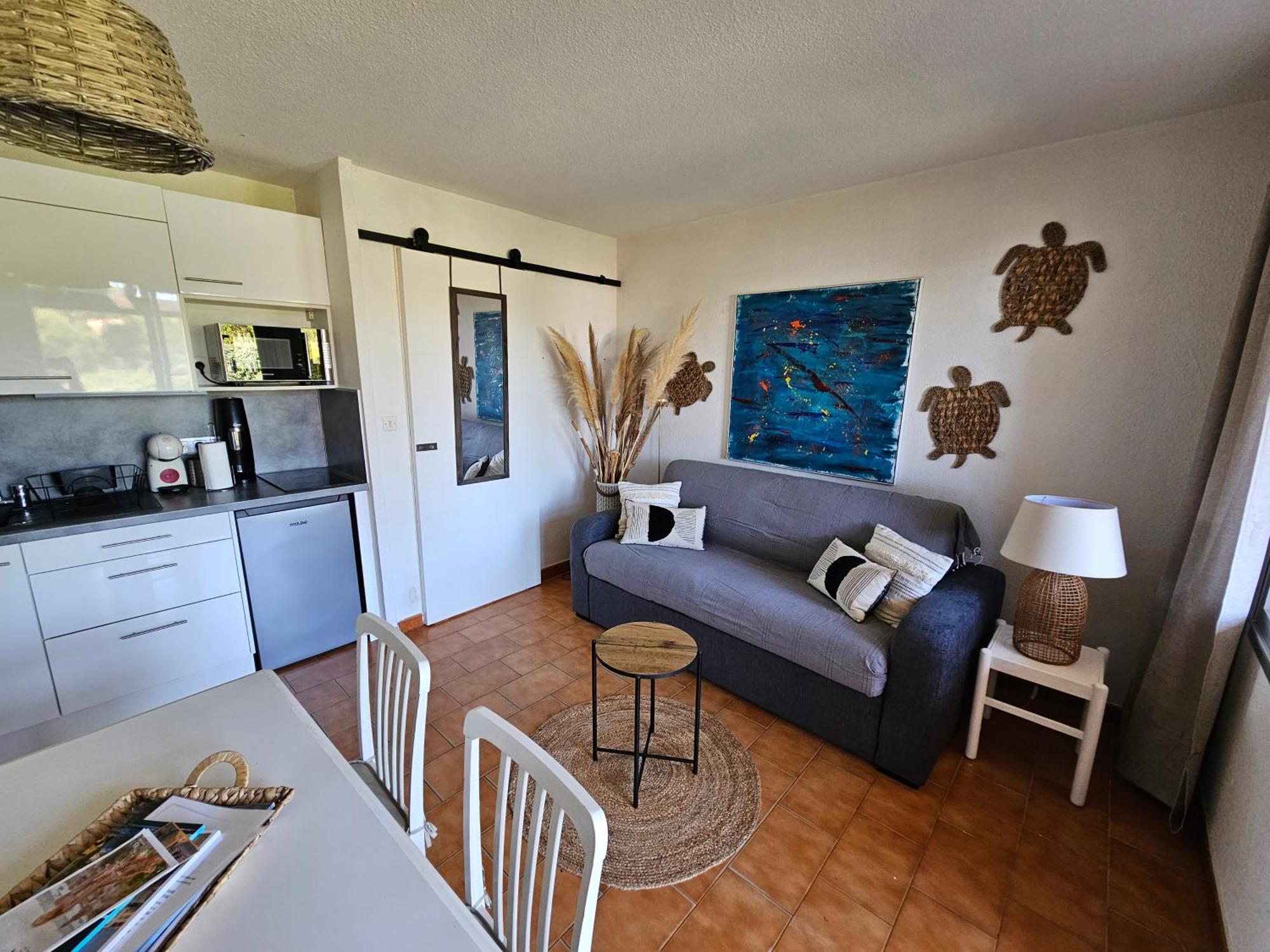 Studio Bord De Mer Terrasse Vue Mer Piscine Lejlighed Sainte-Maxime Eksteriør billede